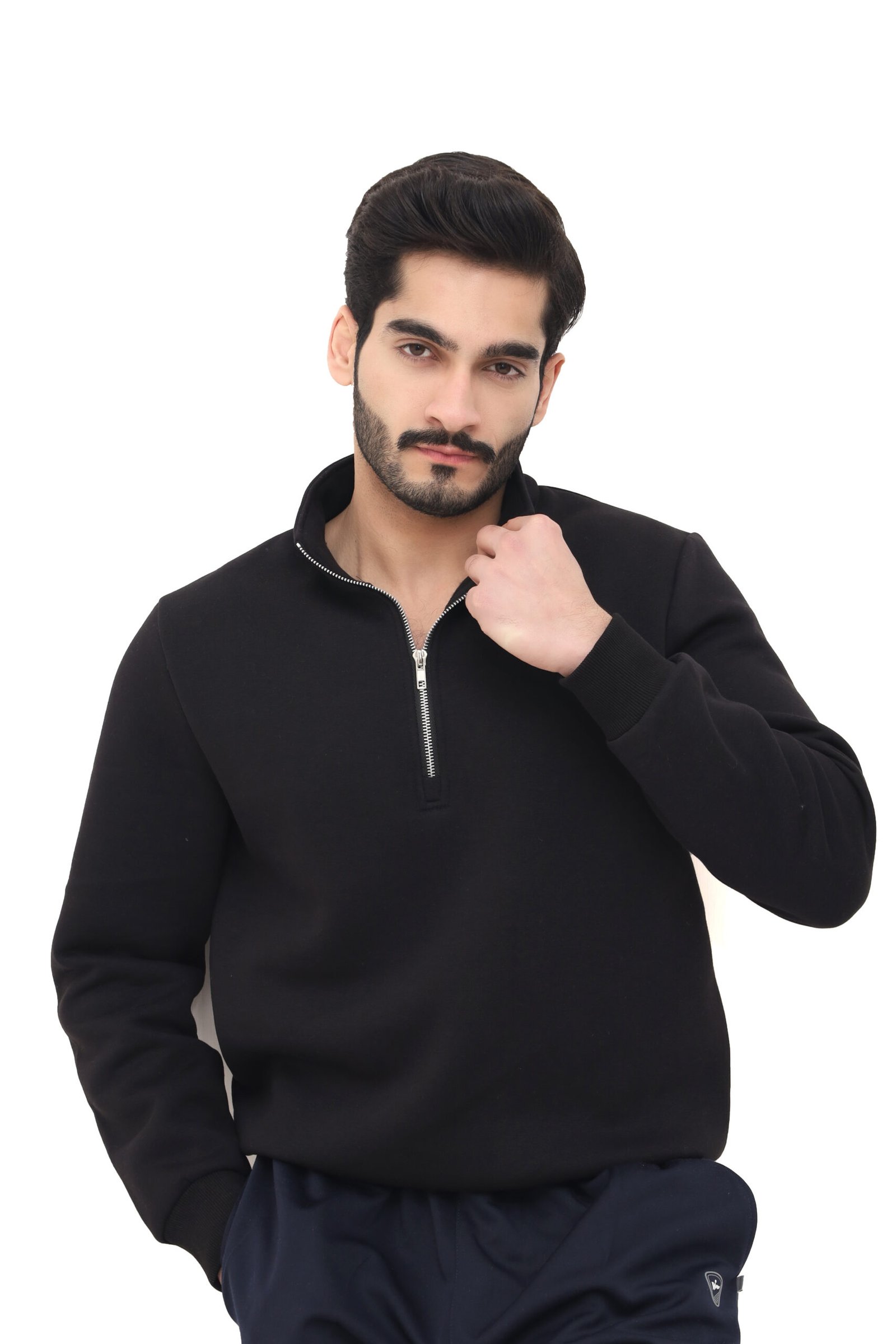 Knitted Quarter Zipper (Black)